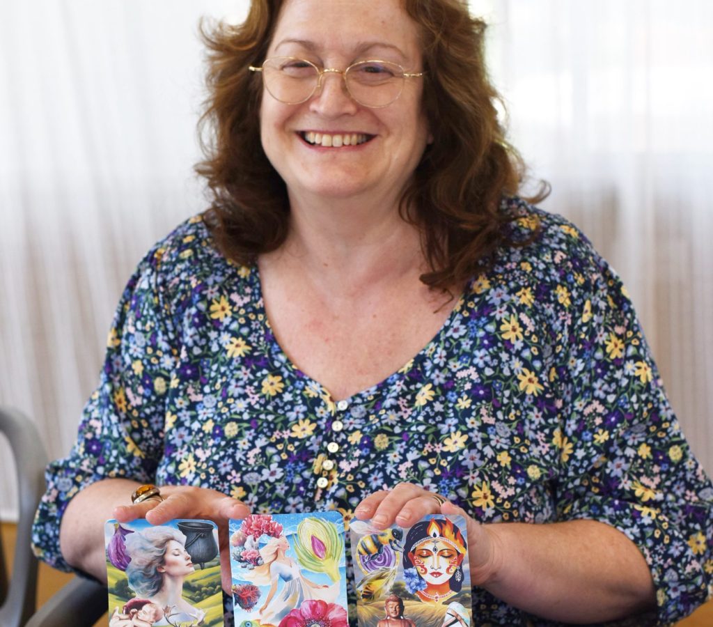 סדנאות כנפיים להשראה - סדנאות יצירה, סדנאות לנשים, סדנאות לנערות